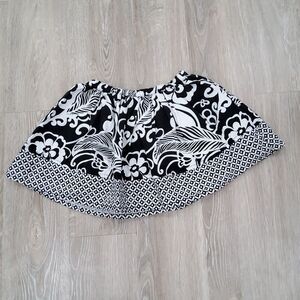 GYMBOREE size 6 Black and White Floral Skirt